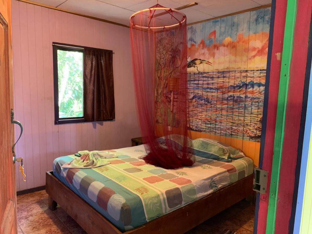 Hotel Brigitte´s Ranch Cahuita Esterno foto